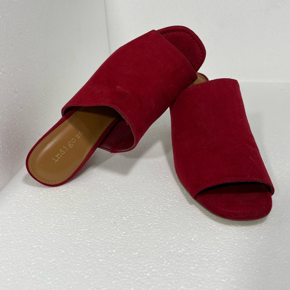 Indigo rd. Velvet Red Open Toe Heel Size 6.5M